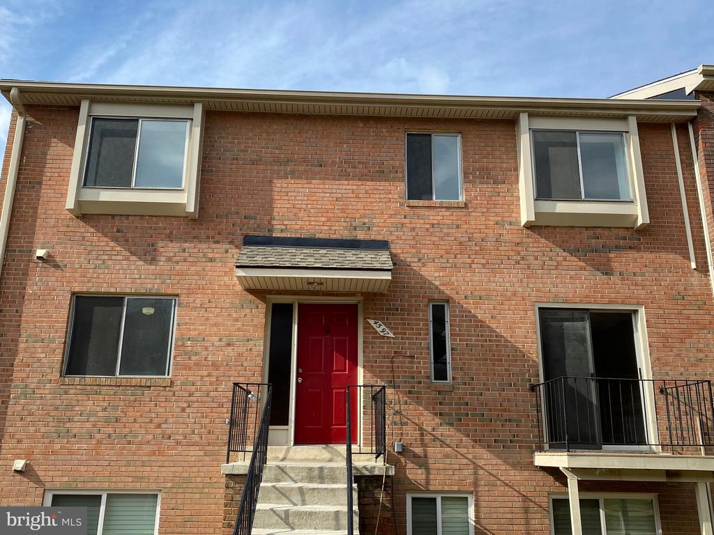 4597 LOGSDON DRIVE 36