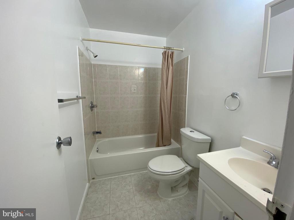 4597 LOGSDON DRIVE 36