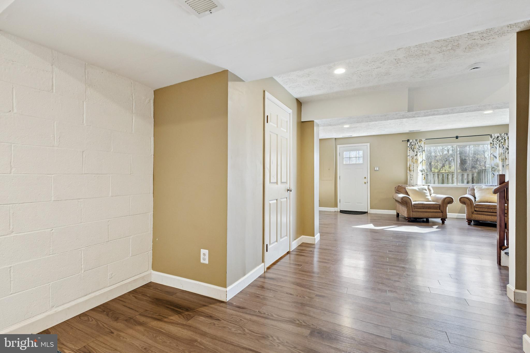 5851 ROCK FOREST COURT