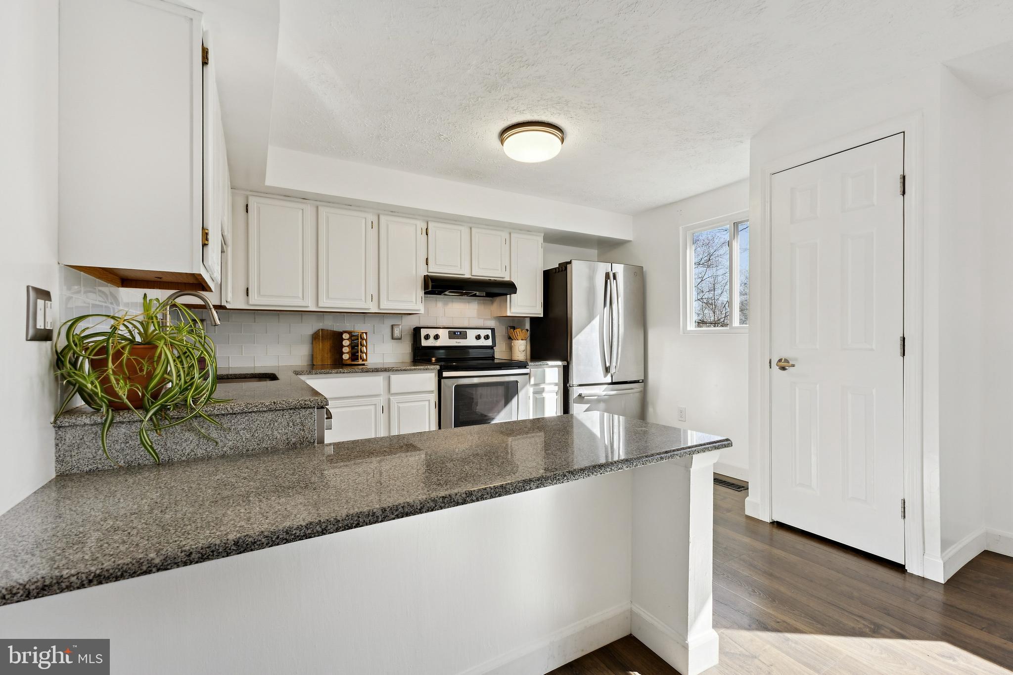 5851 ROCK FOREST COURT