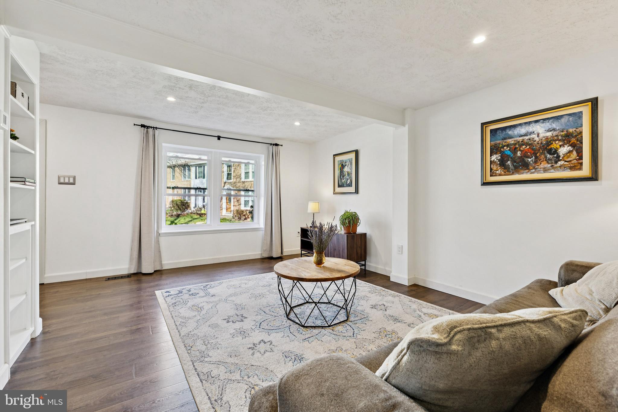 5851 ROCK FOREST COURT