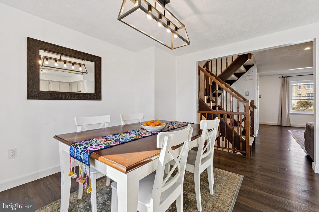 5851 ROCK FOREST COURT