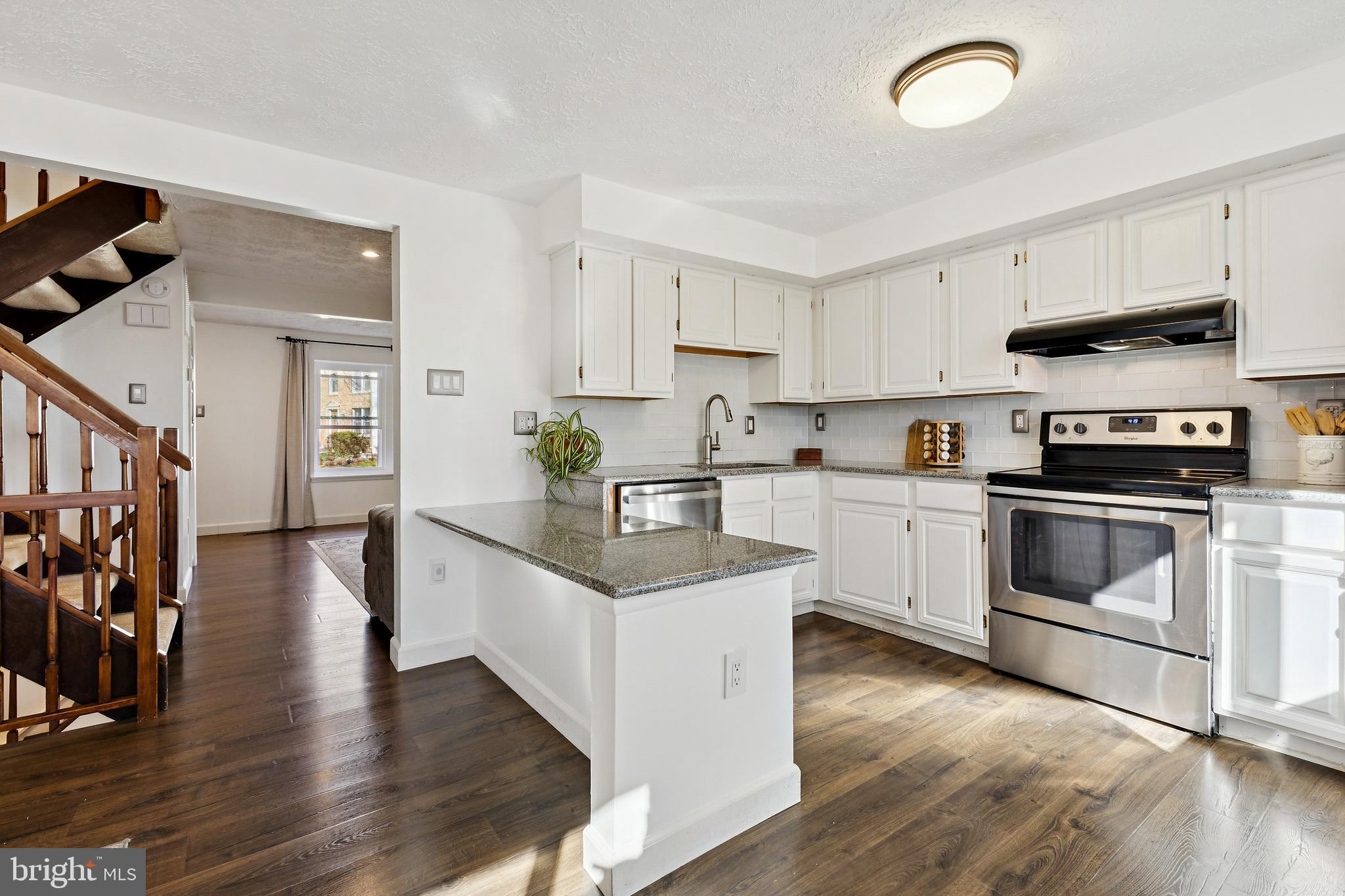 5851 ROCK FOREST COURT