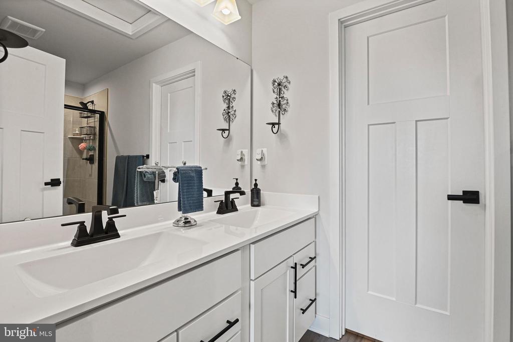 14008 AIRFOIL ROAD