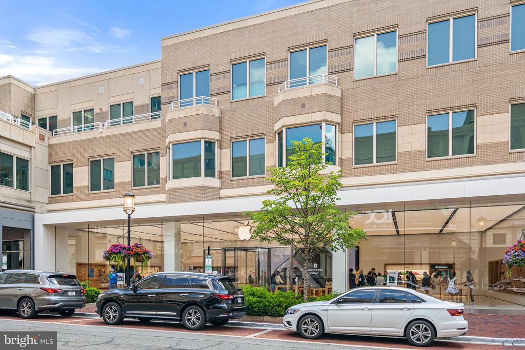 12001 MARKET STREET 263
