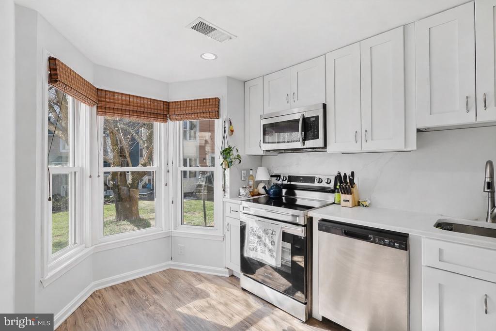 2120 WHISPERWOOD GLEN LANE