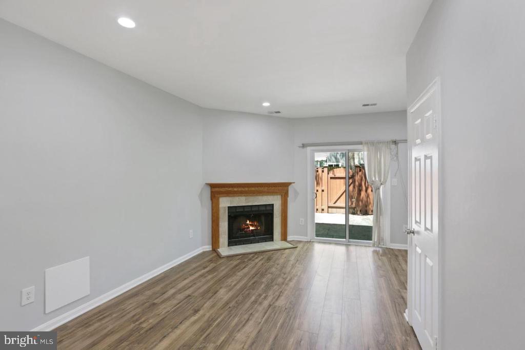 2120 WHISPERWOOD GLEN LANE