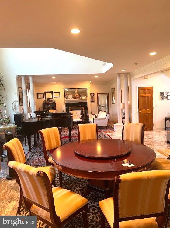 11816 WASHINGTON STREET