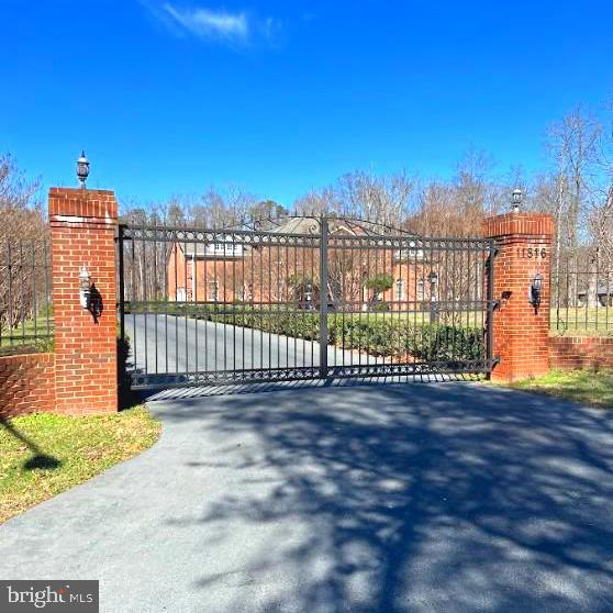 11816 WASHINGTON STREET