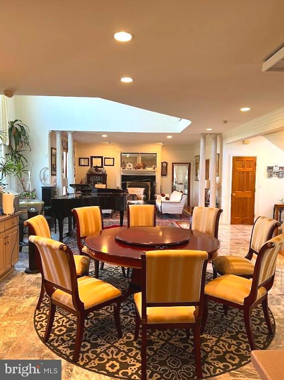 11816 WASHINGTON STREET