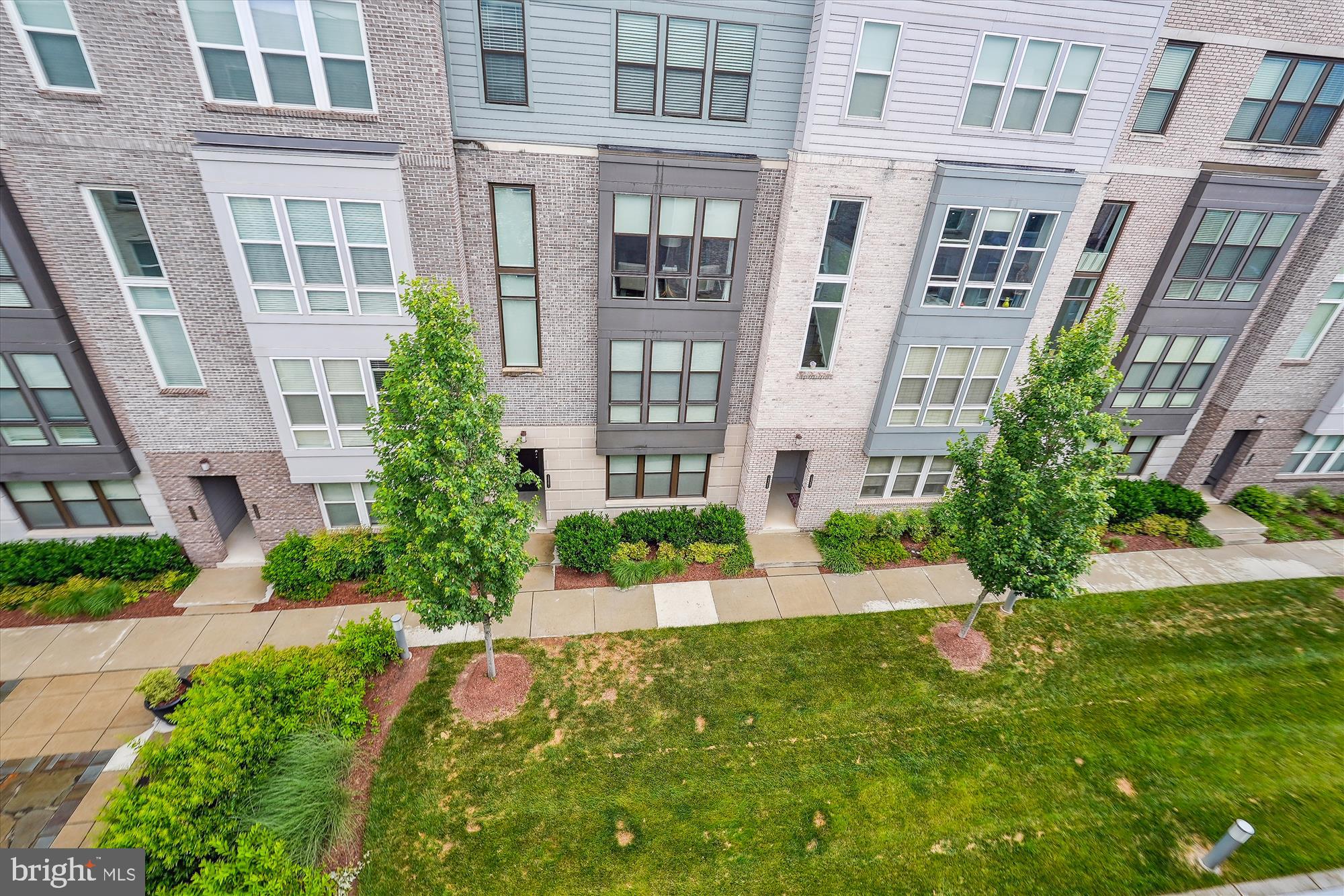 13358 SHERWOOD PARK LANE