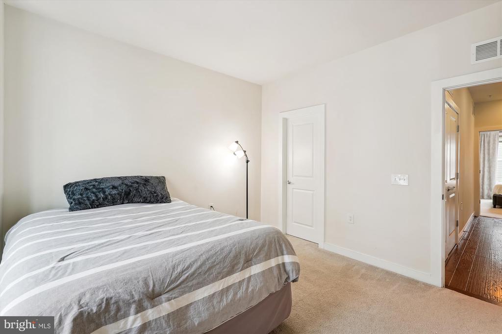 13358 SHERWOOD PARK LANE