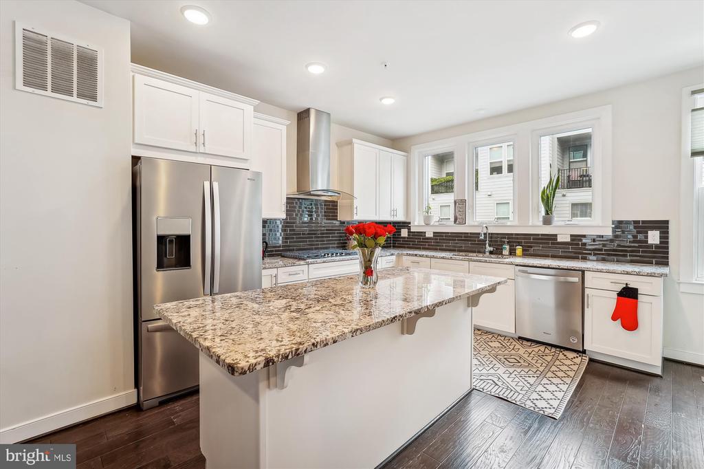 13358 SHERWOOD PARK LANE
