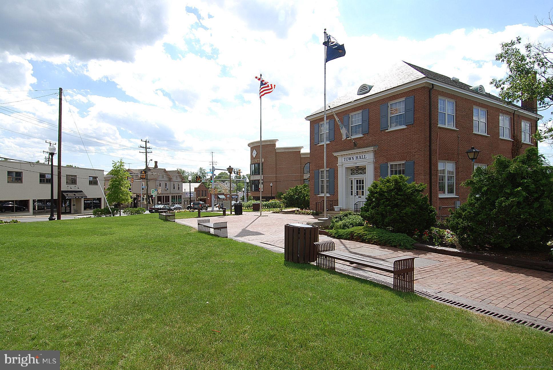 13358 SHERWOOD PARK LANE