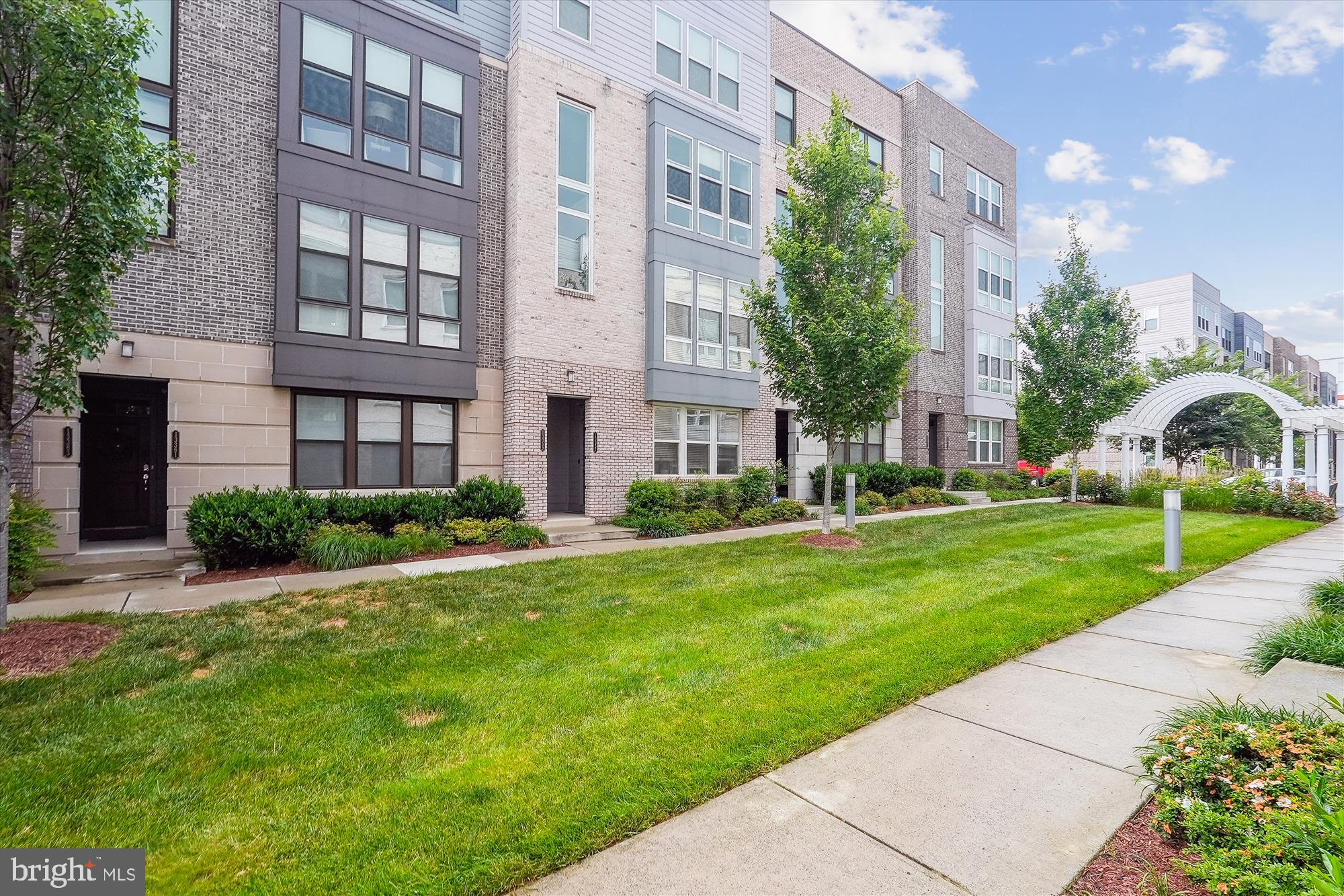 13358 SHERWOOD PARK LANE