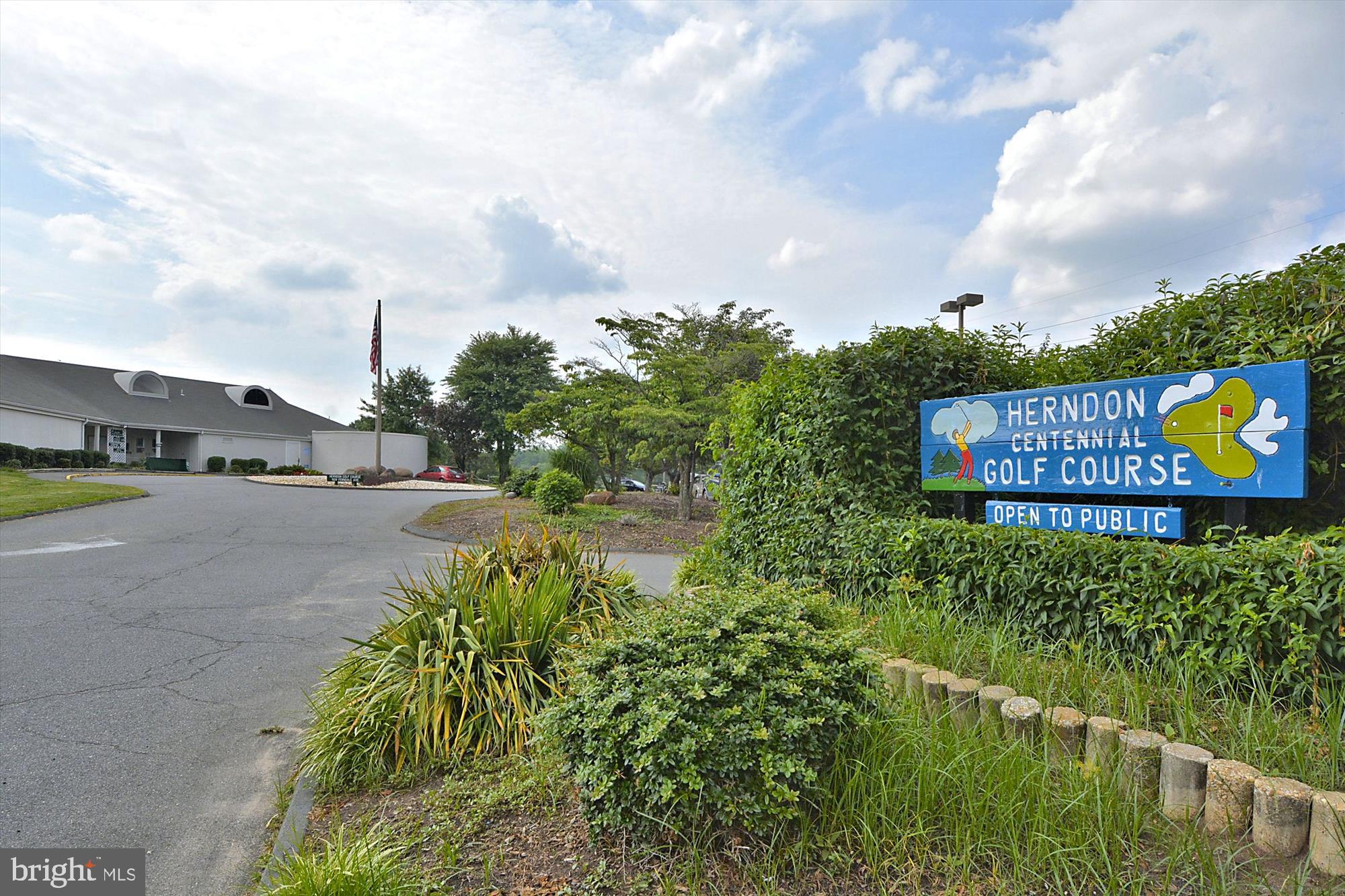 13358 SHERWOOD PARK LANE