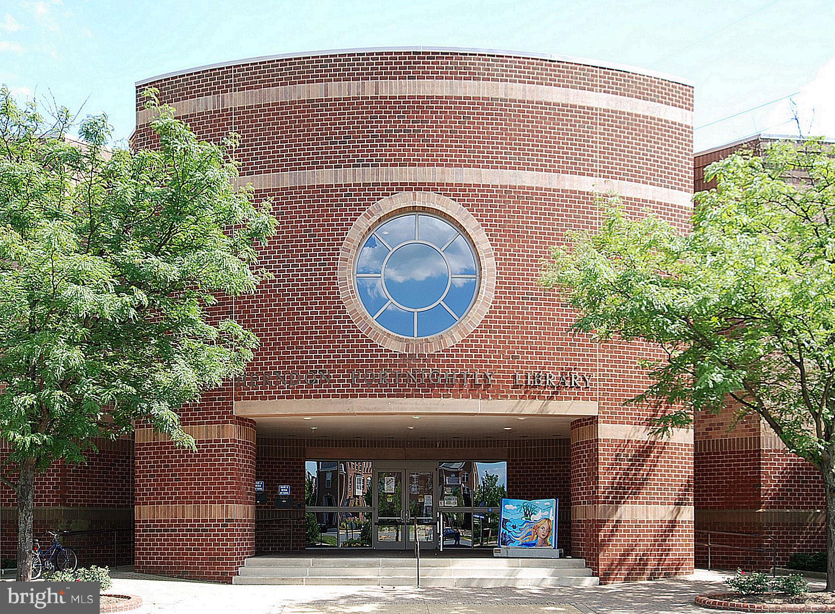 13358 SHERWOOD PARK LANE