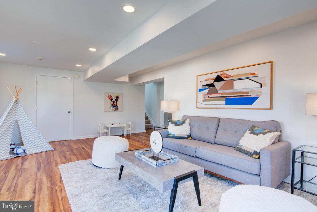 12034 CHEVIOT DRIVE