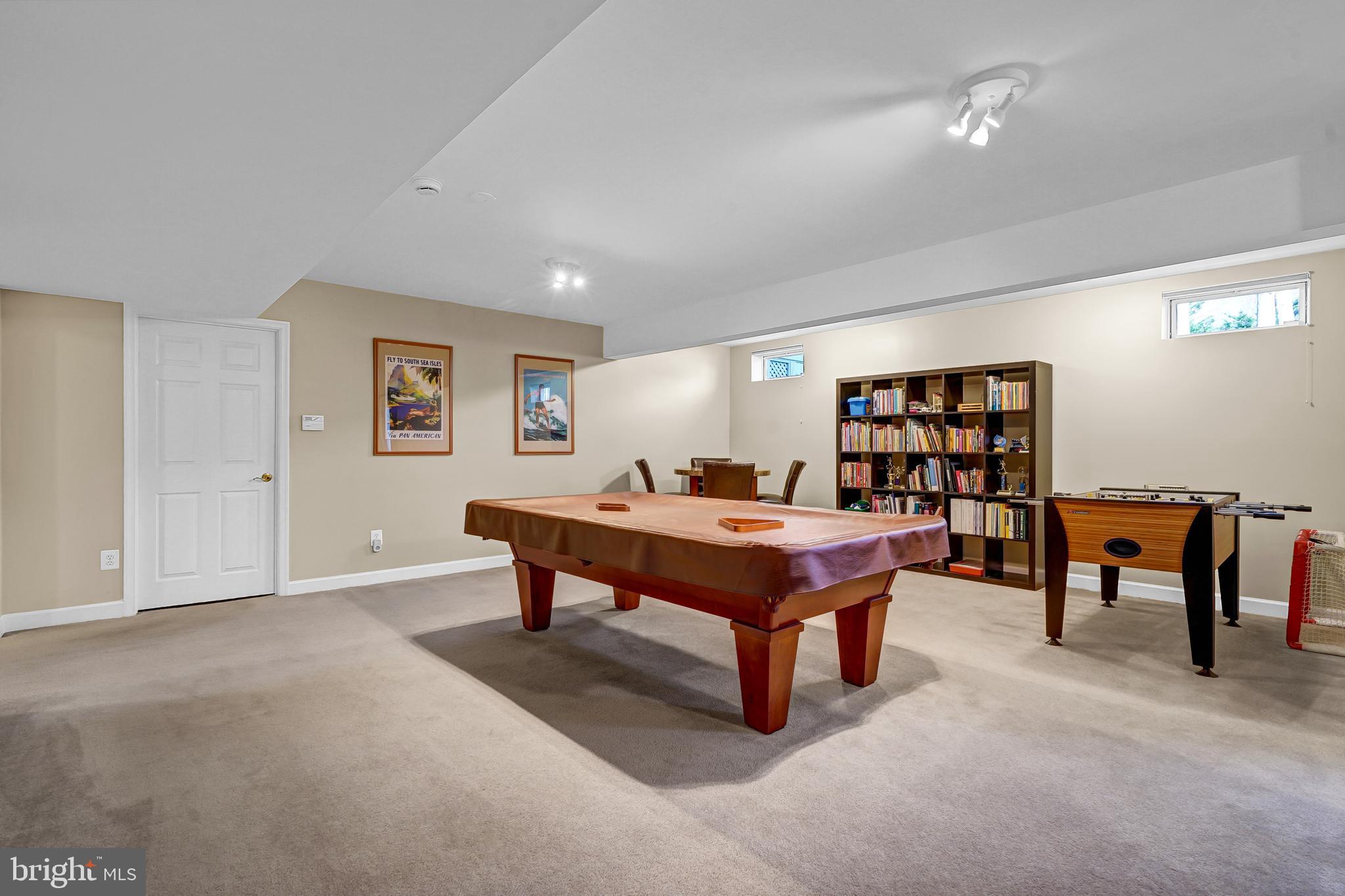 7366 HUNTERS OAK COURT