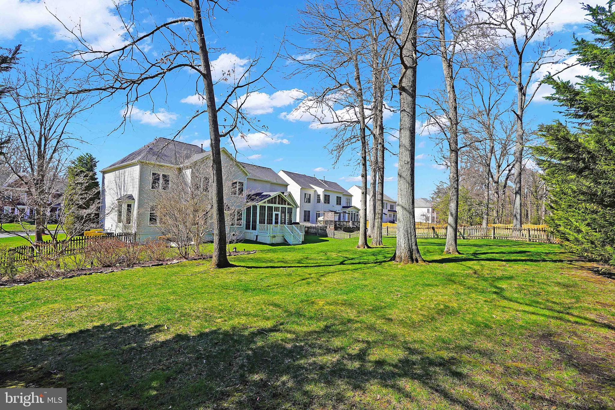 7366 HUNTERS OAK COURT