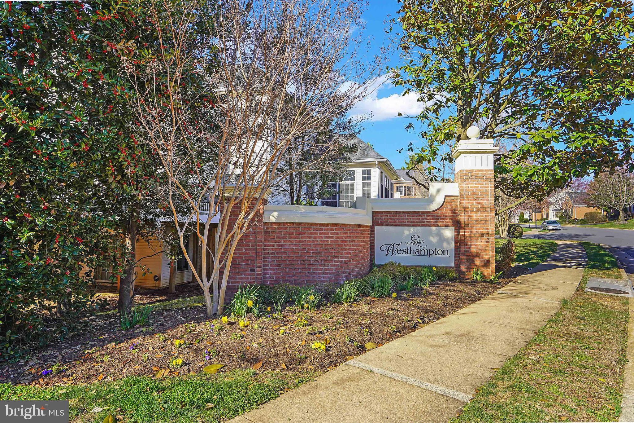 7366 HUNTERS OAK COURT