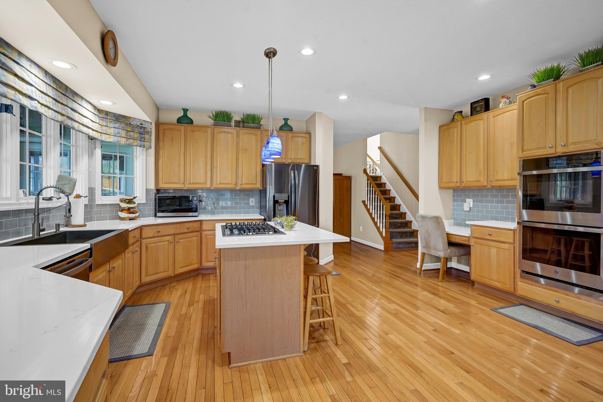 7366 HUNTERS OAK COURT