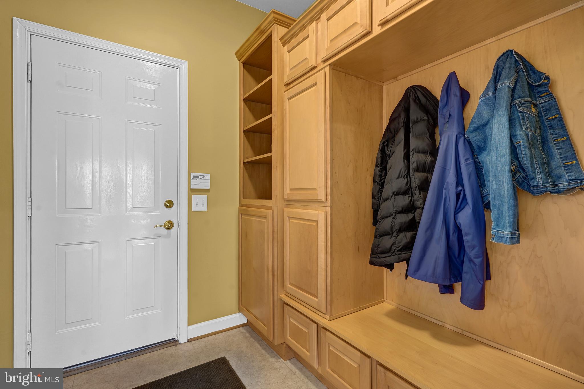 7366 HUNTERS OAK COURT