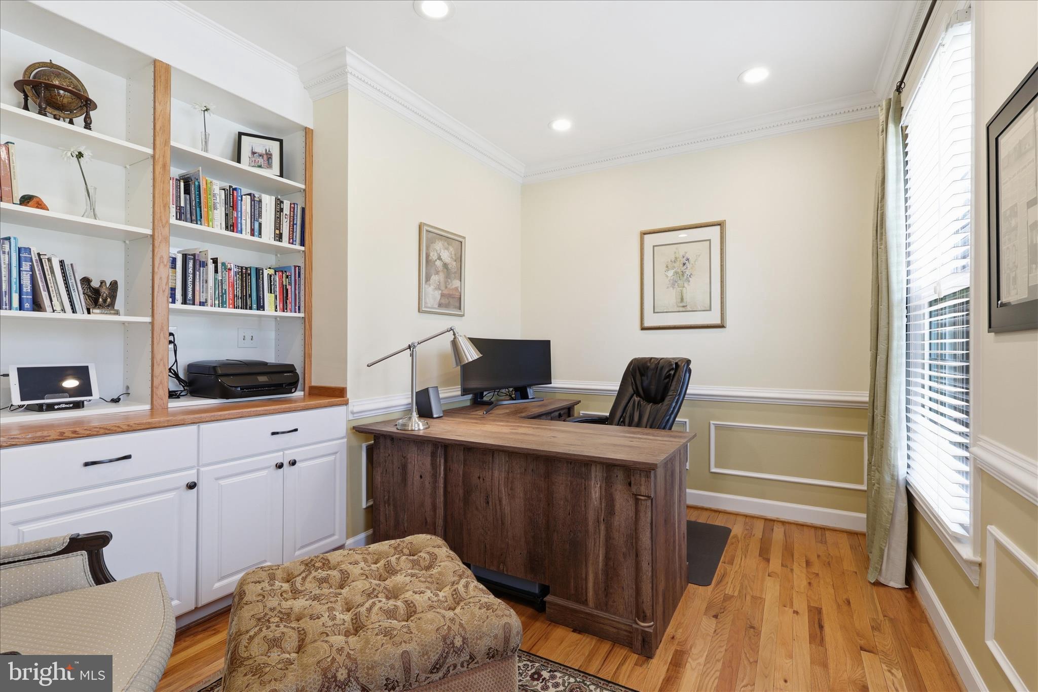 314 ORCHARD COURT NW