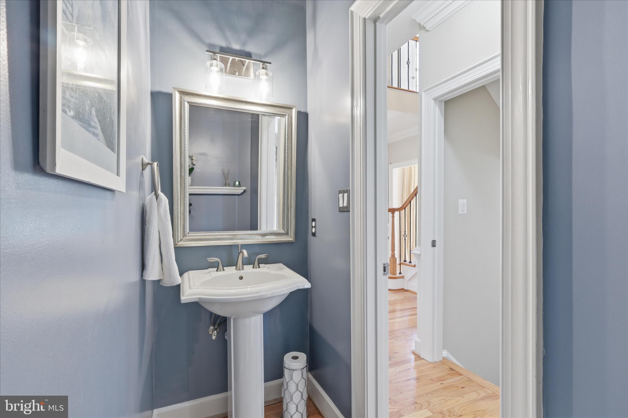 314 ORCHARD COURT NW