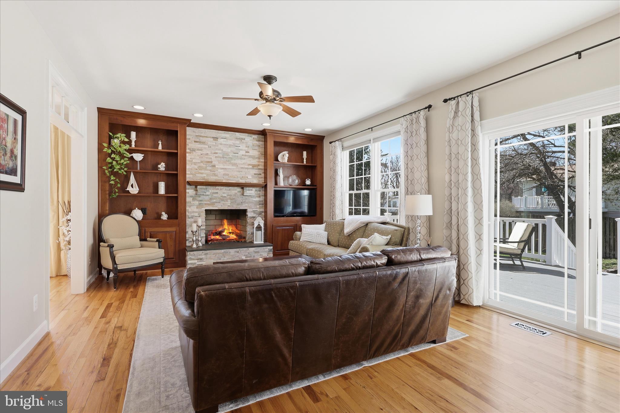 314 ORCHARD COURT NW