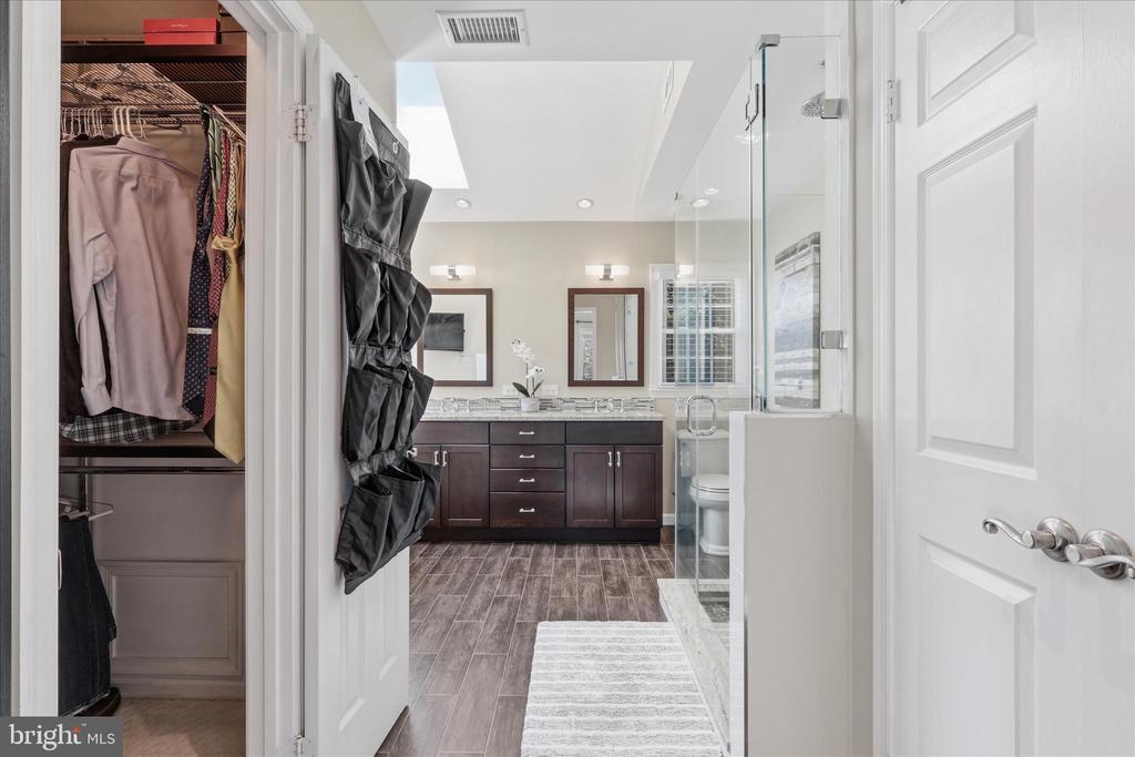 314 ORCHARD COURT NW
