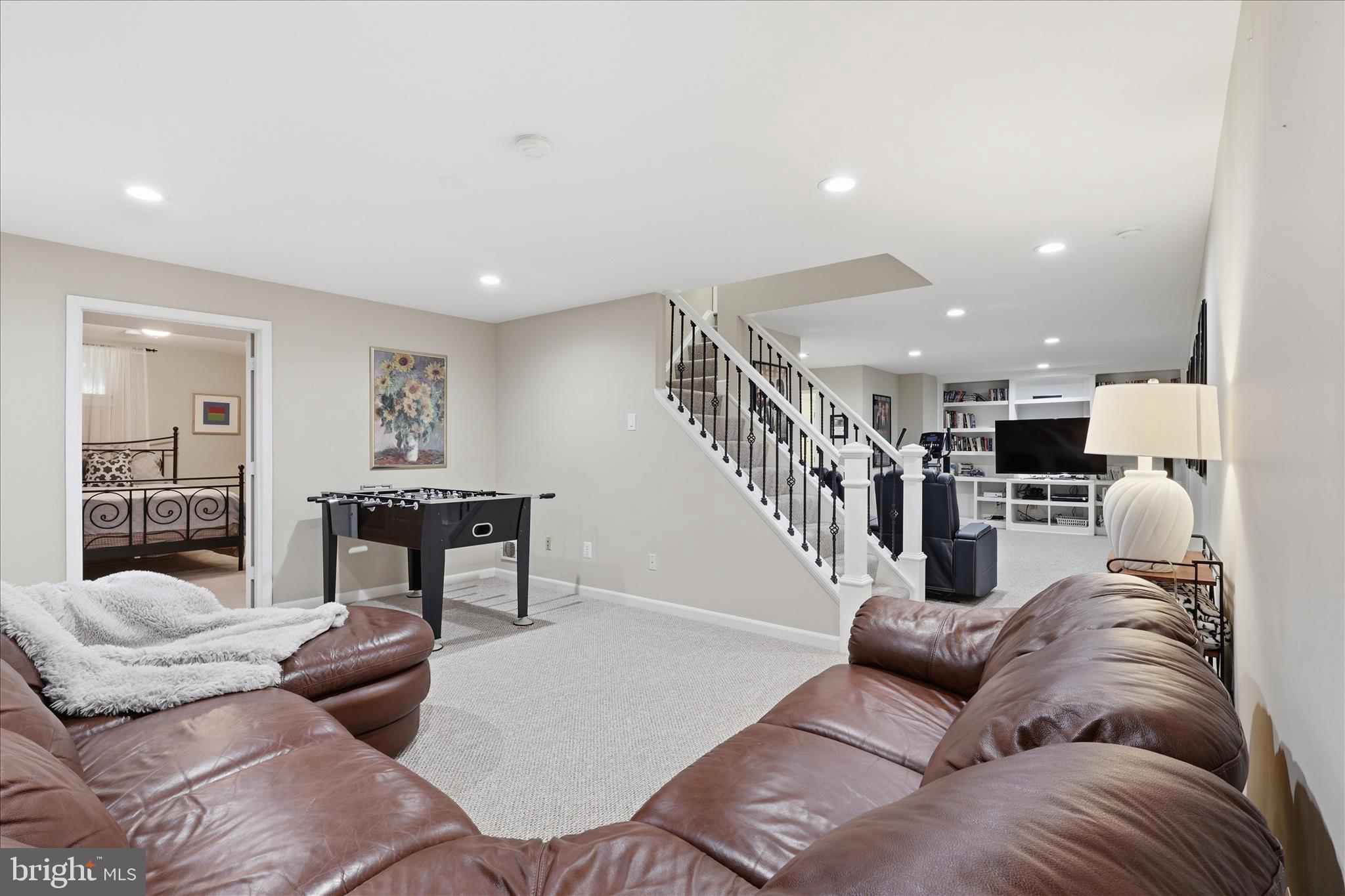 314 ORCHARD COURT NW