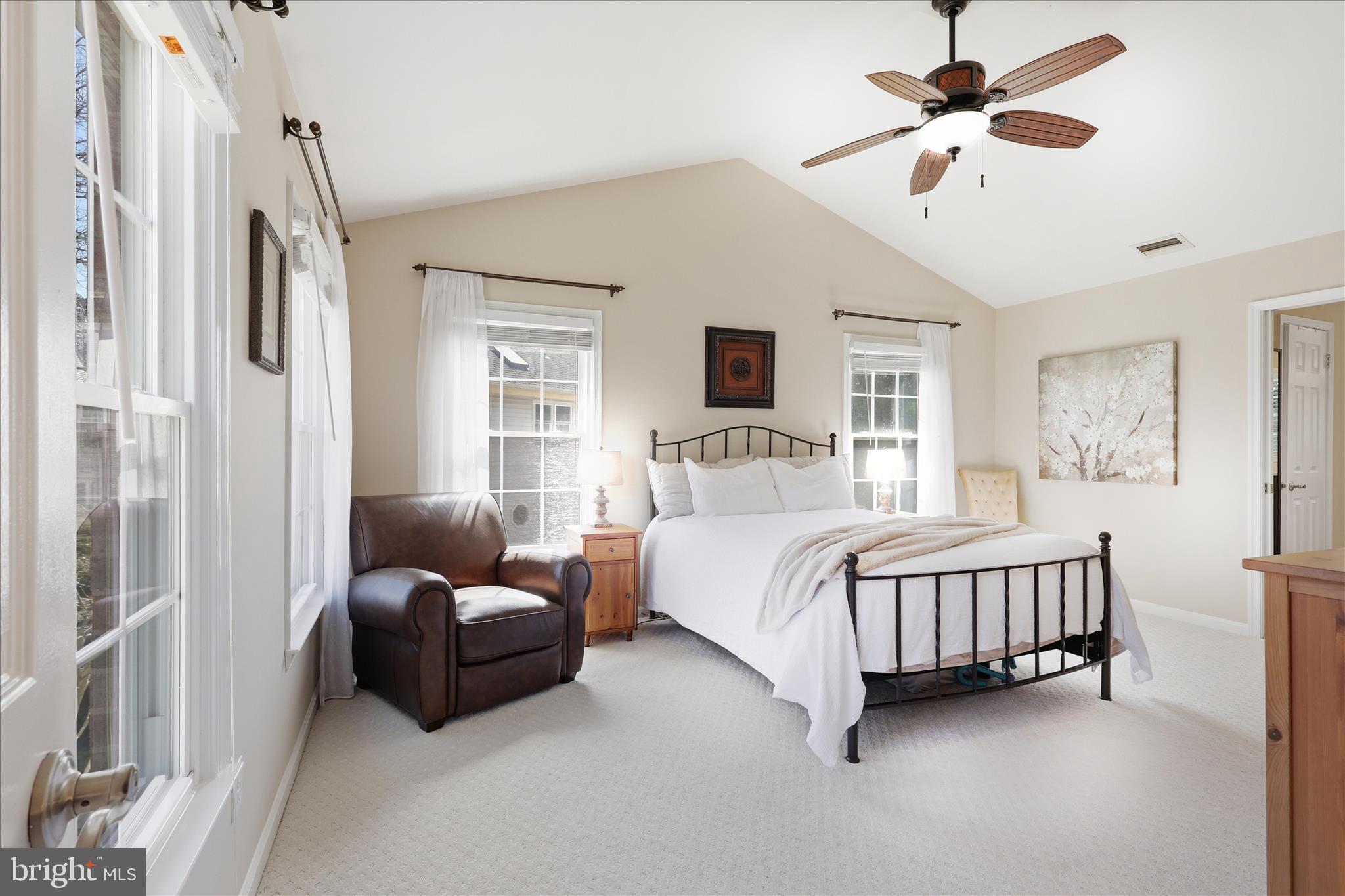 314 ORCHARD COURT NW