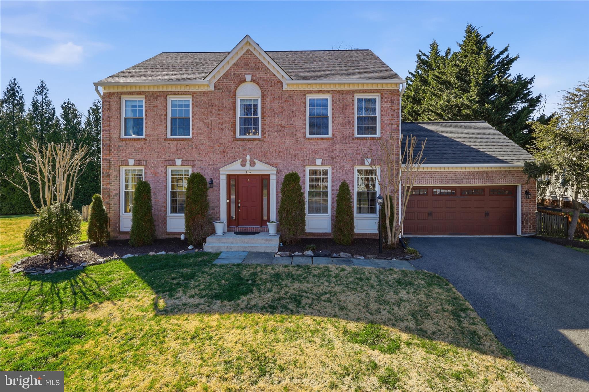 314 ORCHARD COURT NW
