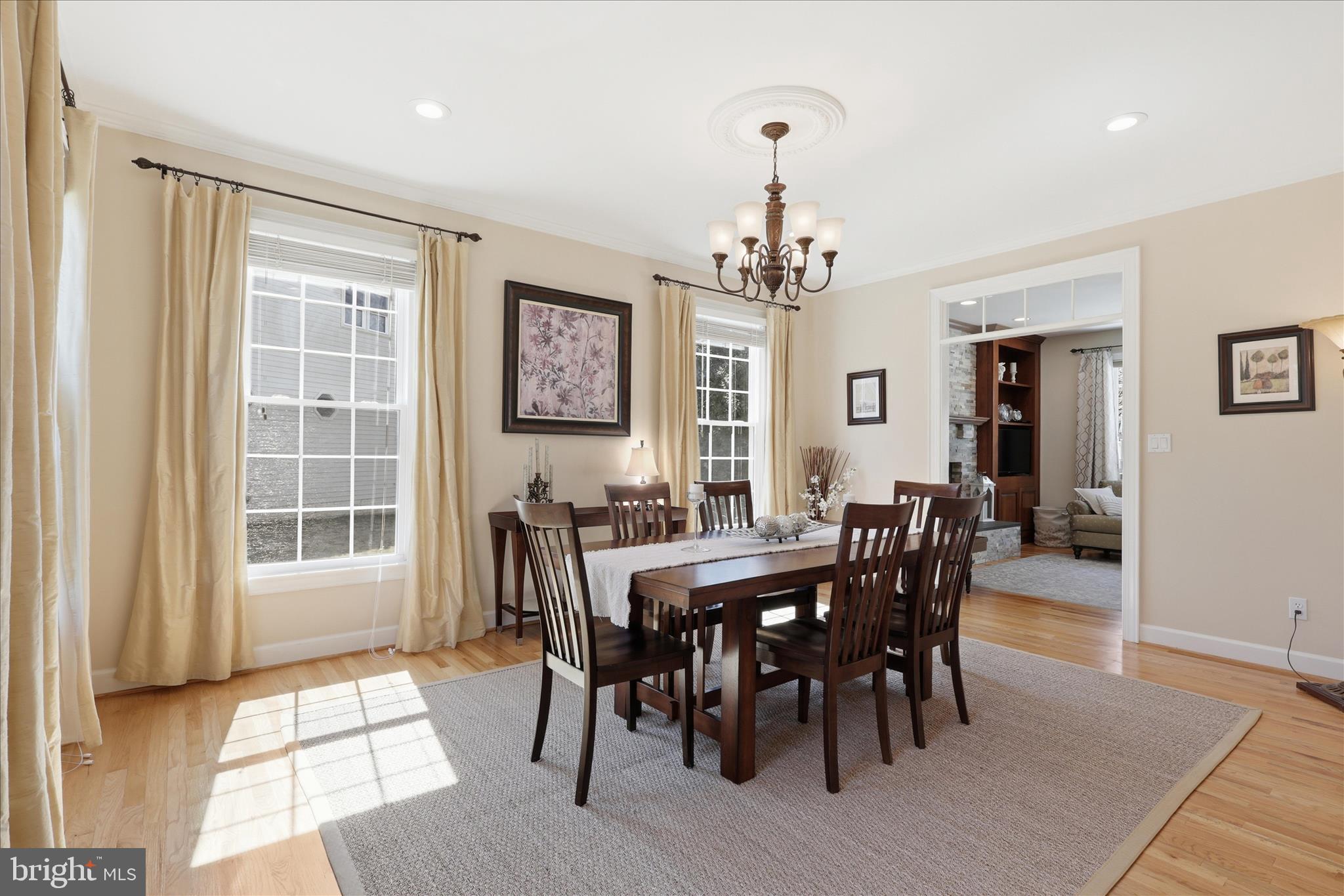 314 ORCHARD COURT NW