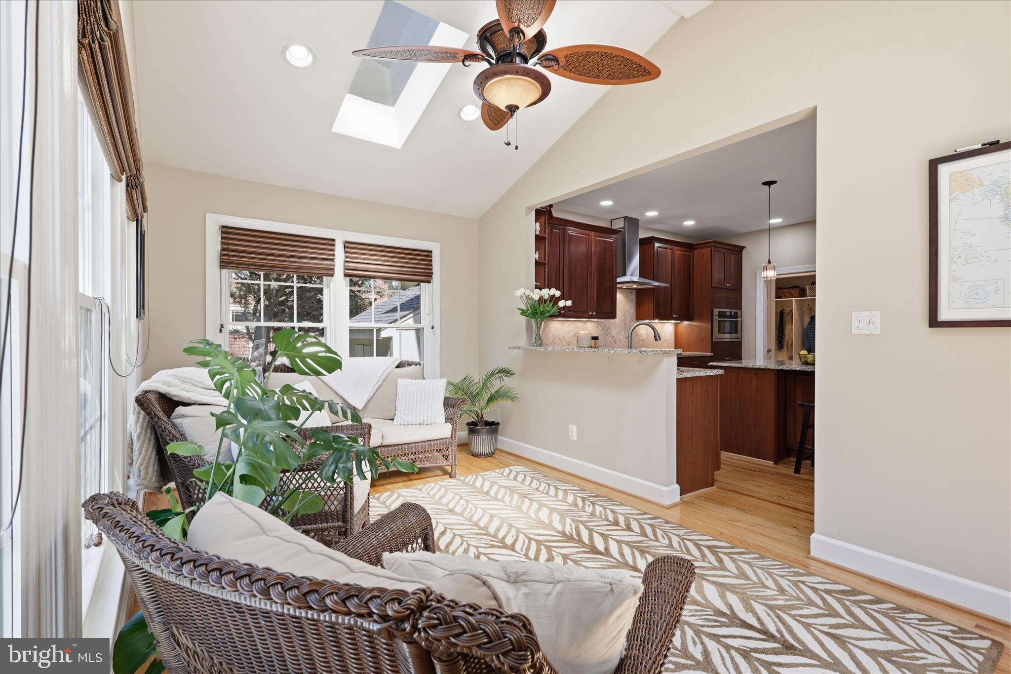 314 ORCHARD COURT NW
