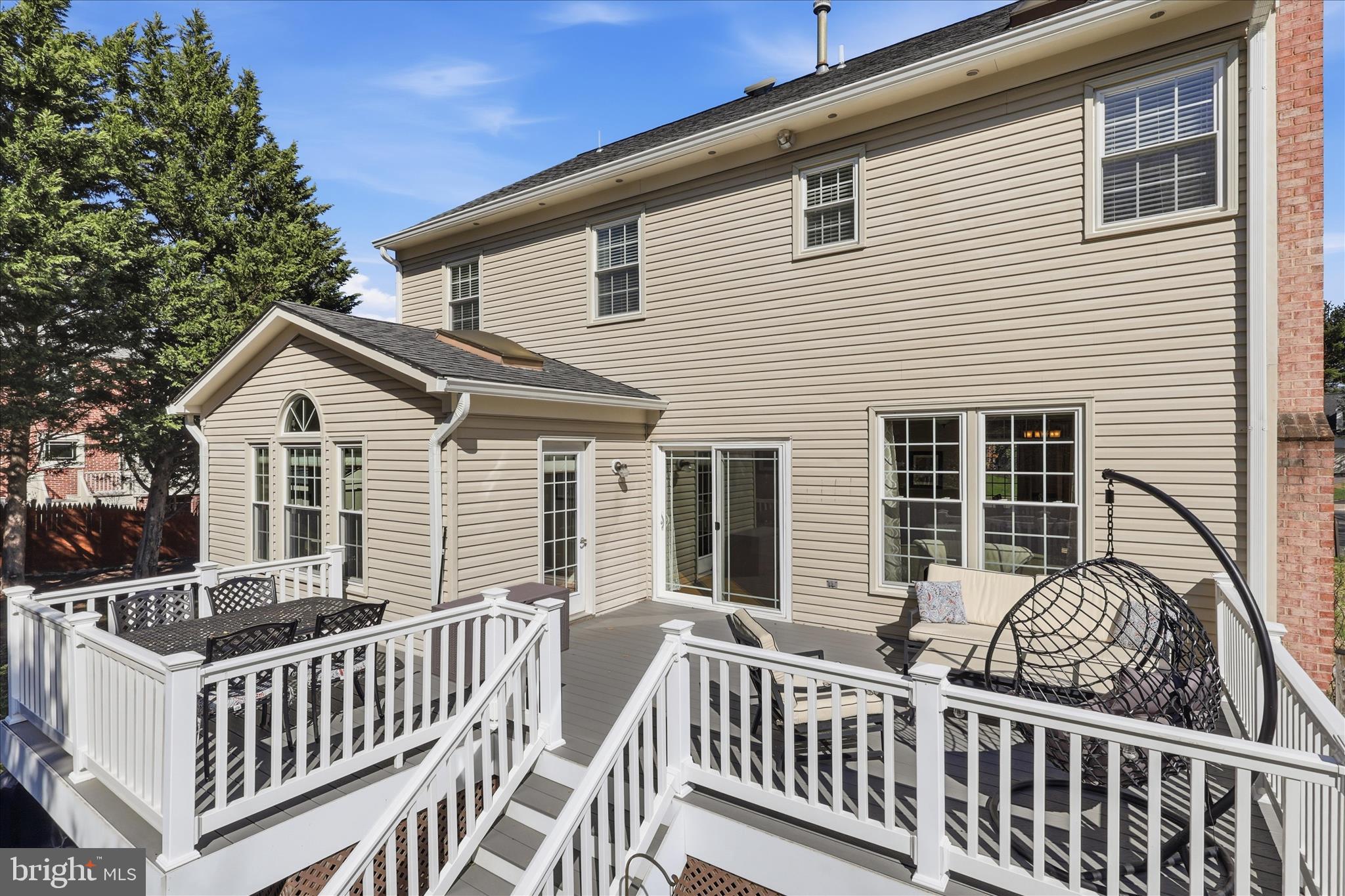 314 ORCHARD COURT NW