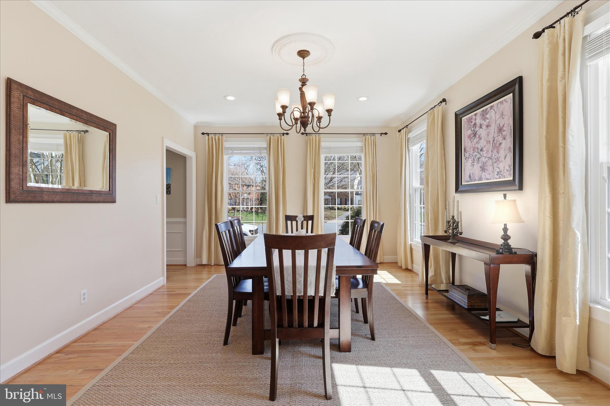 314 ORCHARD COURT NW