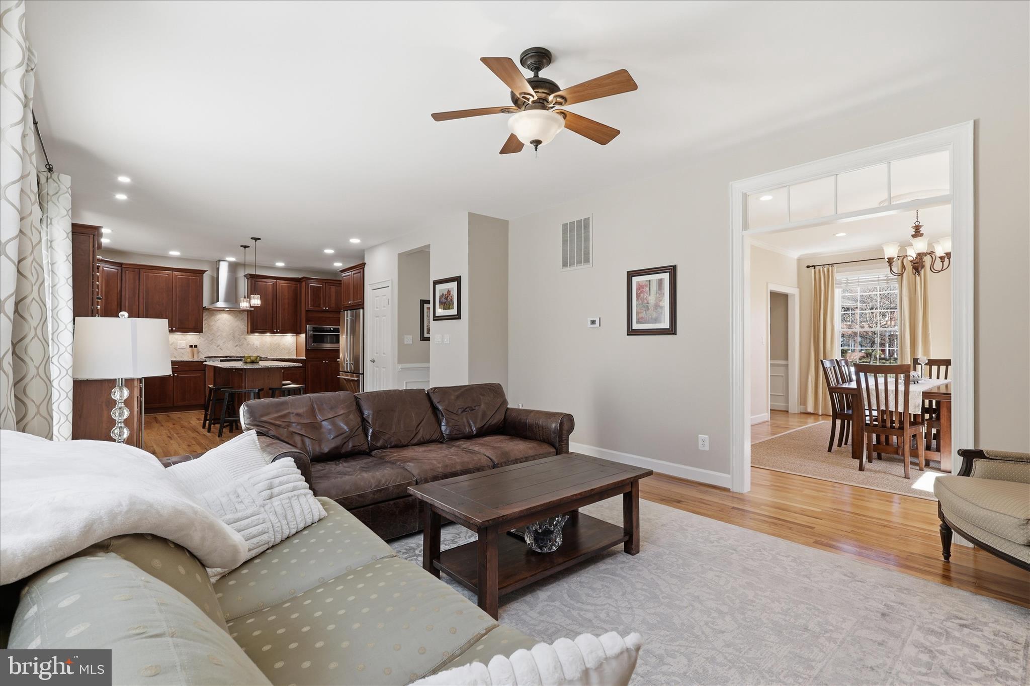 314 ORCHARD COURT NW