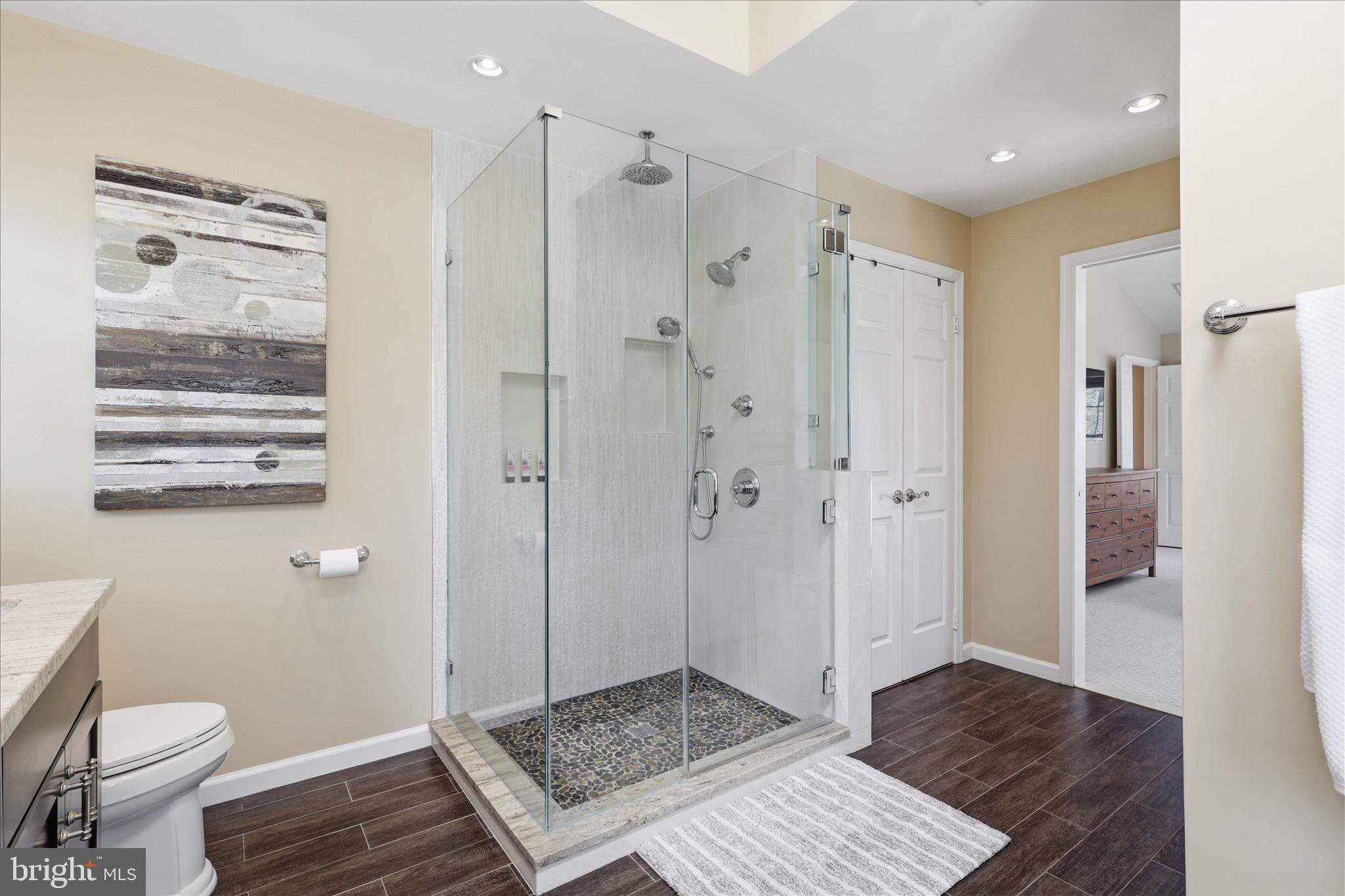 314 ORCHARD COURT NW