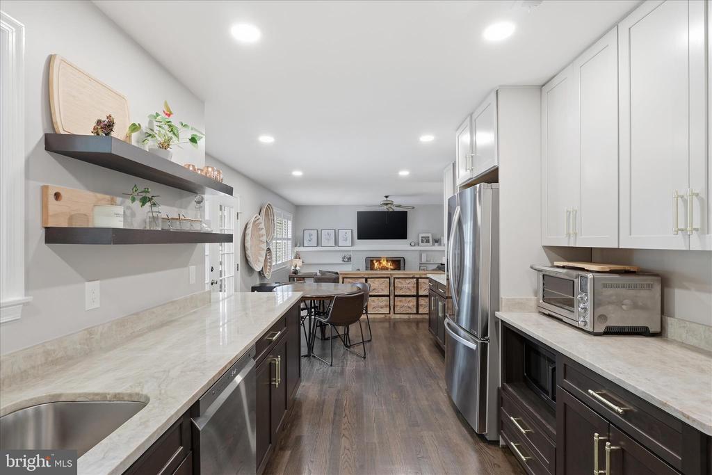 5208 RUFFNER WOODS COURT