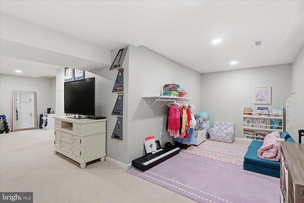 5208 RUFFNER WOODS COURT