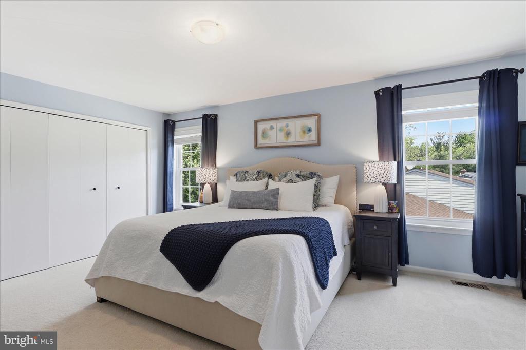 5208 RUFFNER WOODS COURT
