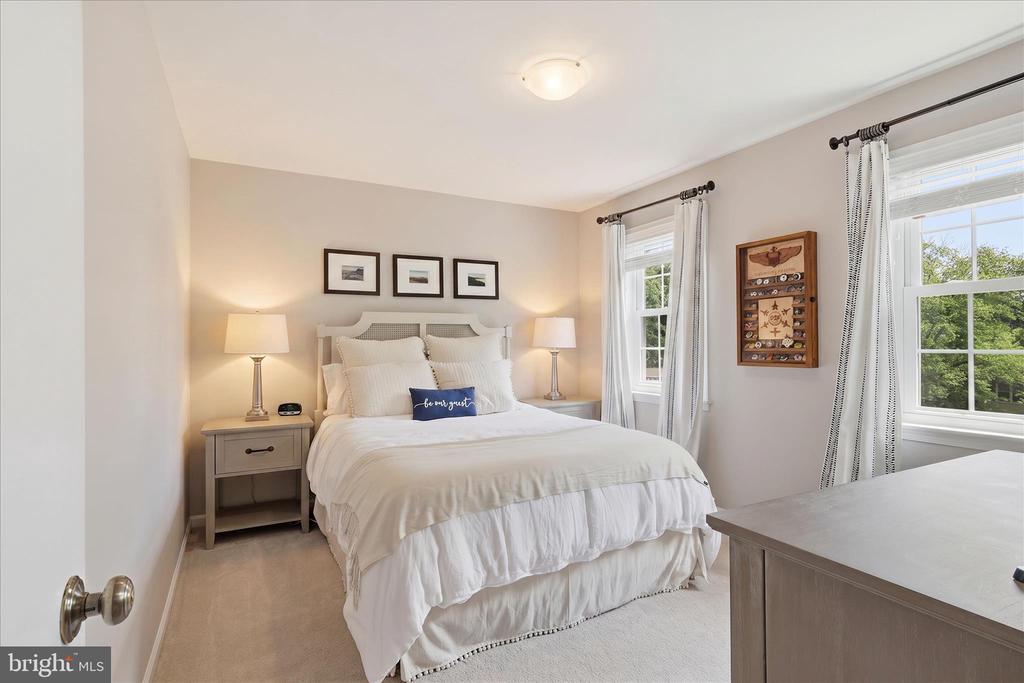 5208 RUFFNER WOODS COURT