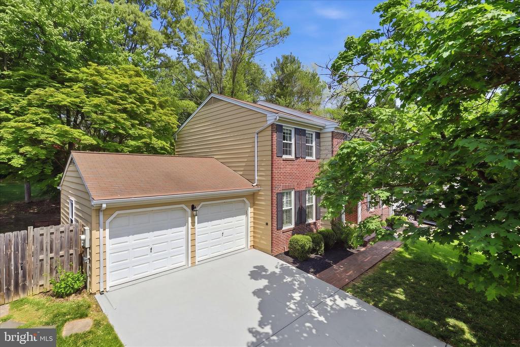 5208 RUFFNER WOODS COURT