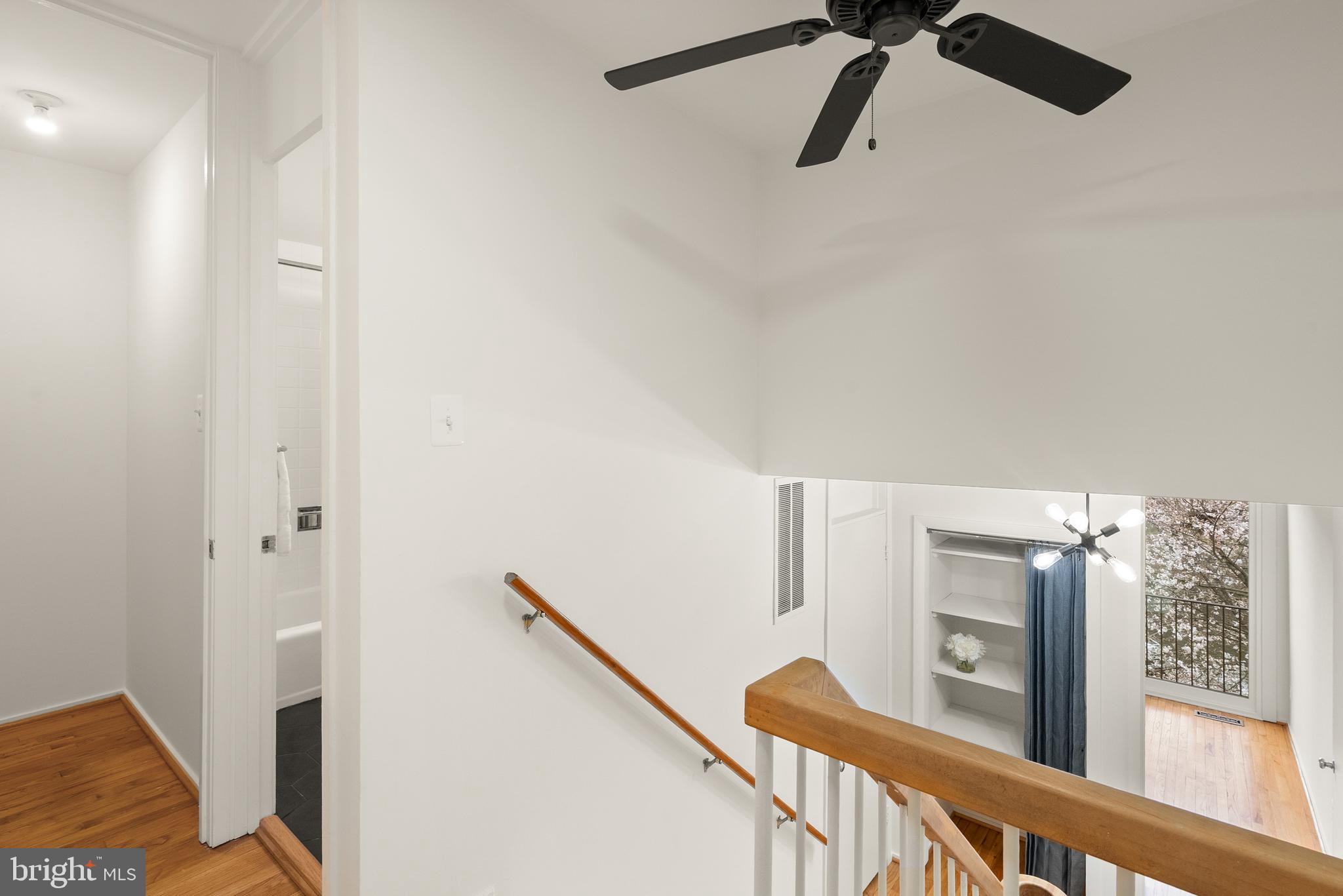 11465 WASHINGTON PLAZA W