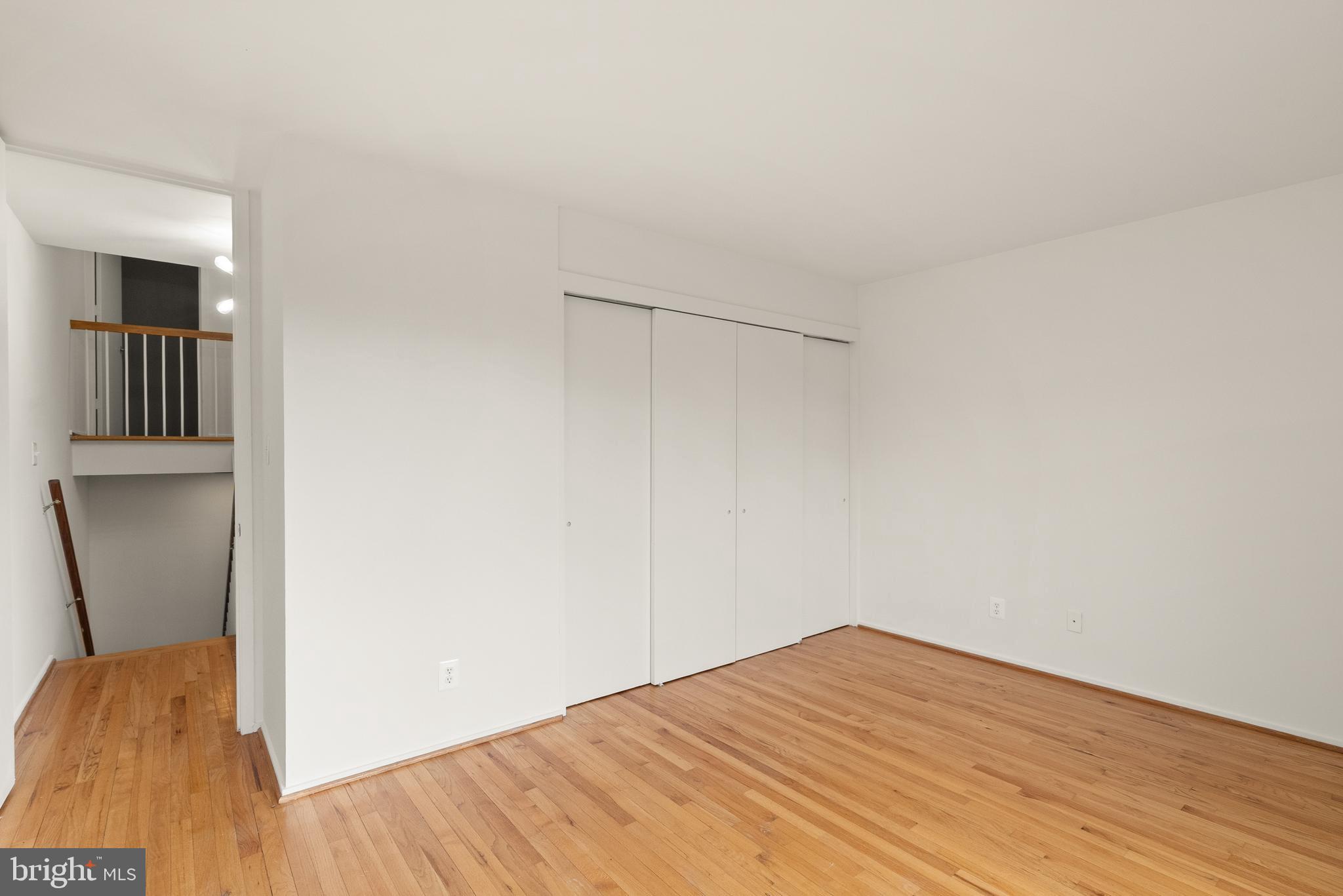 11465 WASHINGTON PLAZA W