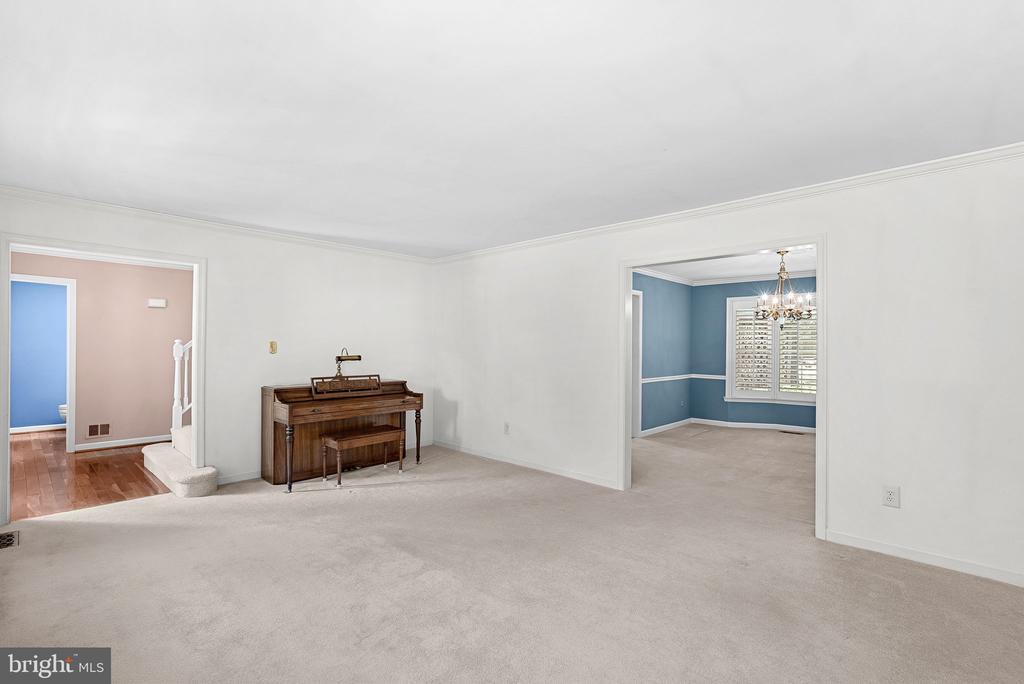 12511 CHASBARB TERRACE