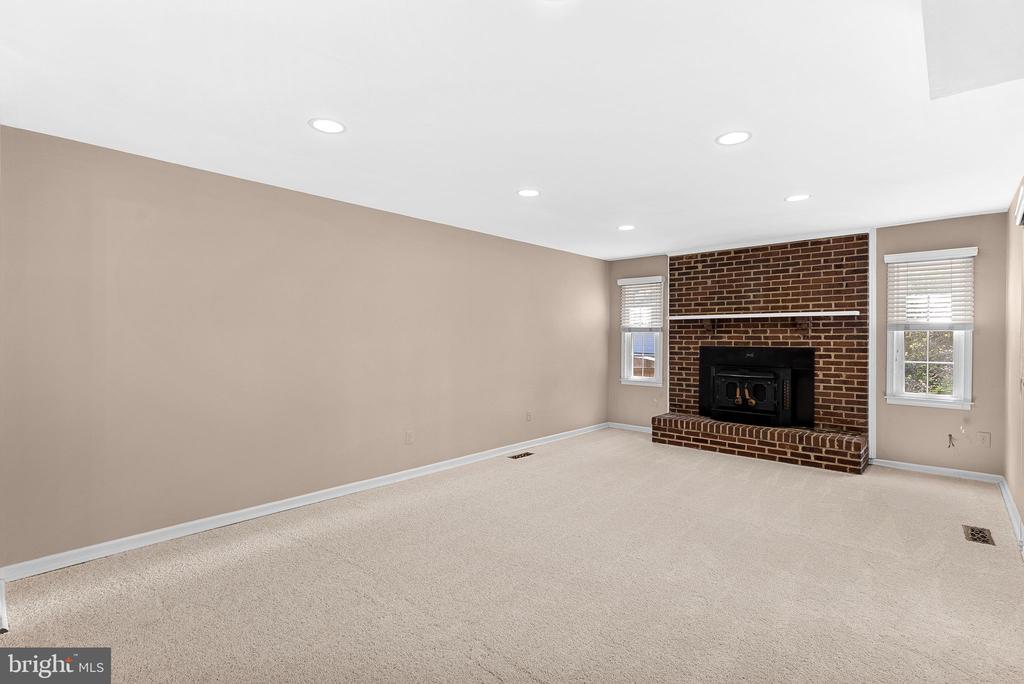 12511 CHASBARB TERRACE