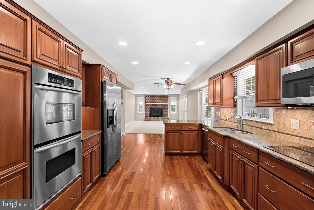 12511 CHASBARB TERRACE